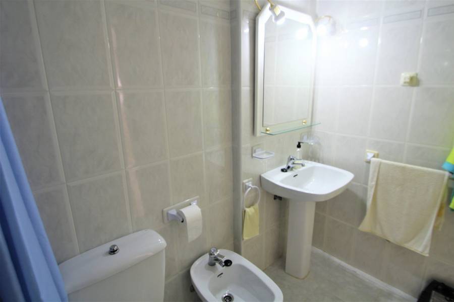 Venta - Bungalow Planta Alta - Aguas nuevas 1 - Torrevieja