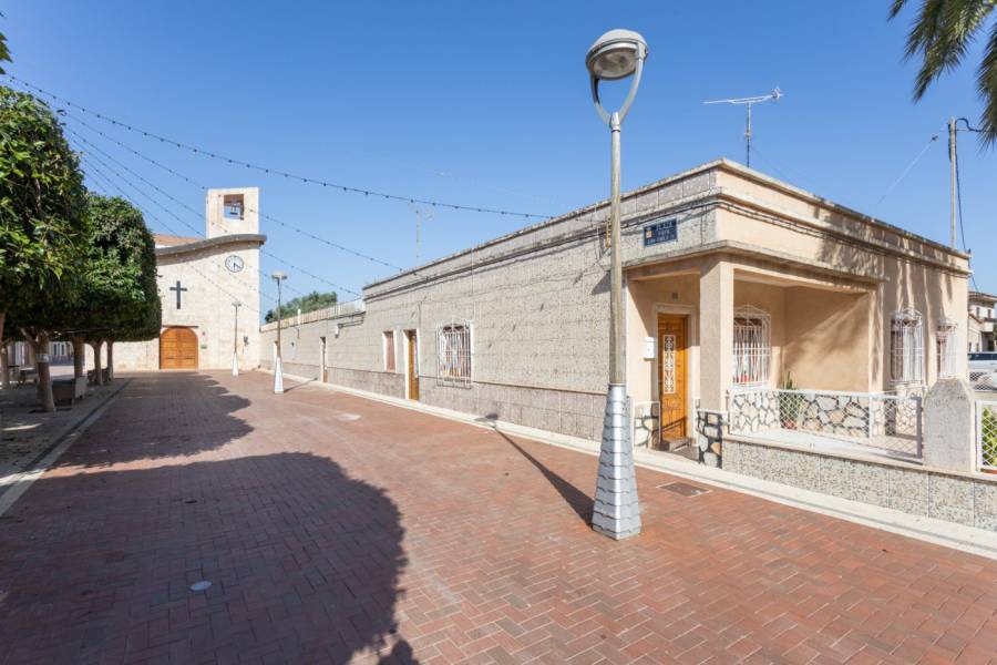 Venta - Casa con terreno - Lobosillo - Murcia
