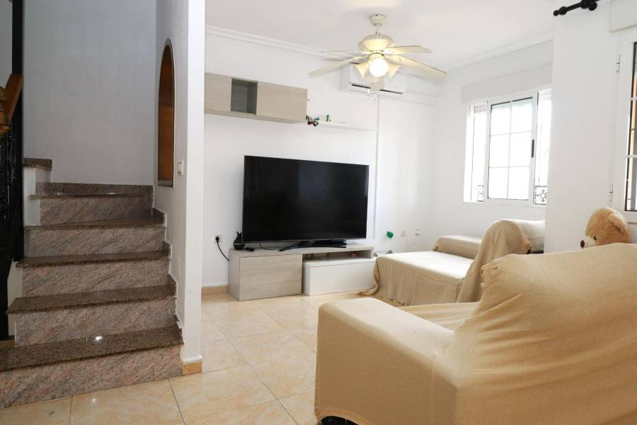 Sale - Terraced house - Aguas nuevas 1 - Torrevieja