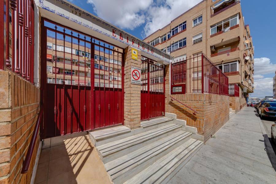 Sale - Apartment - Playa de los locos - Torrevieja