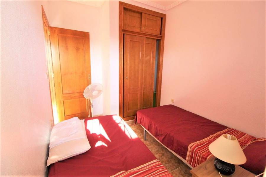 Vente - Bungalow Étage Haut - Punta prima - Torrevieja