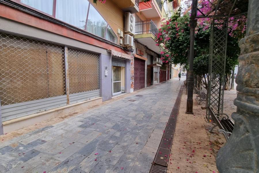 Sale - Business Premise - Zona Centro - Orihuela