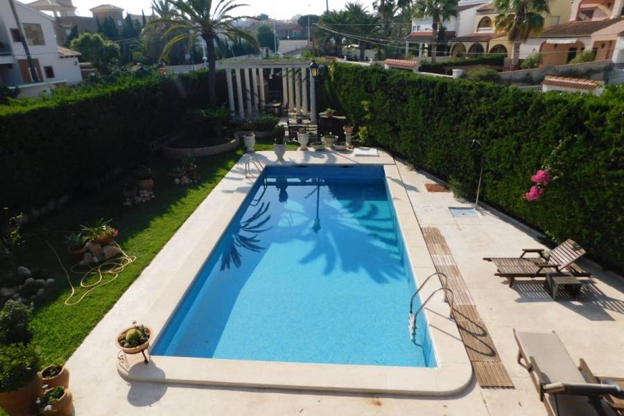 Vente - Villa de Luxe - Nueva Torrevieja - Torrevieja