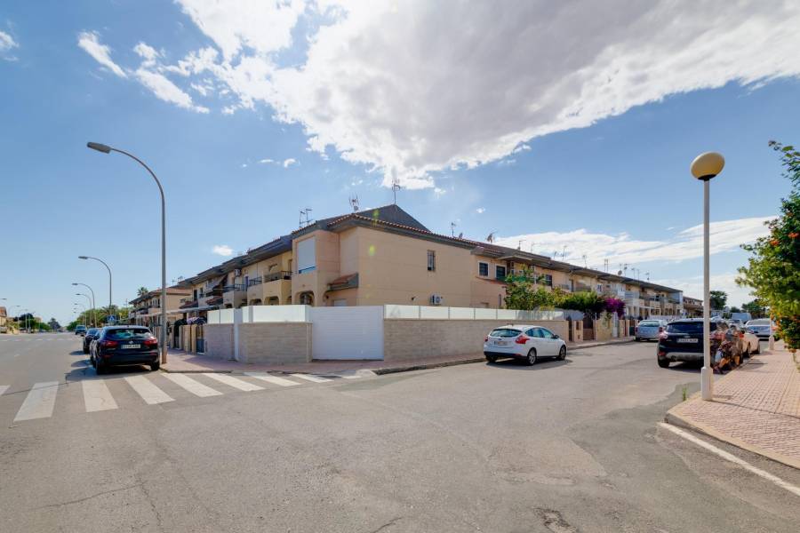 Vente - Maison mitoyenne - SANTIAGO DE LA RIBERA - Santiago de la ribera