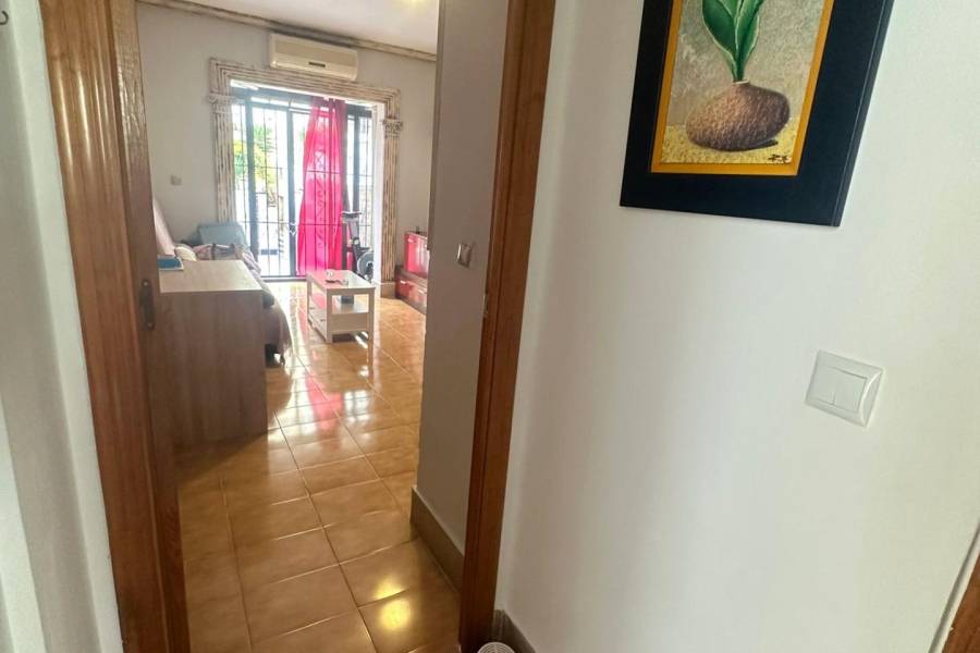 Sale - Bungalow Ground Floor - Calas blanca - Torrevieja