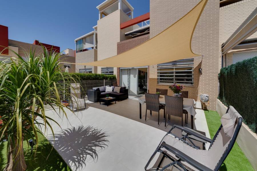 Venta - Bungalow Planta Baja - Sector 25 - Torrevieja