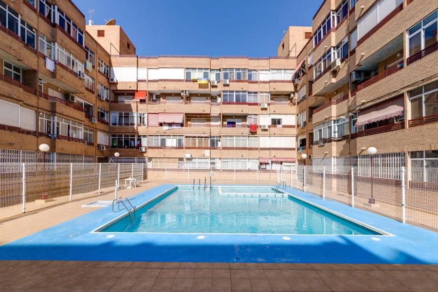 Sale - Apartment - Playa de los locos - Torrevieja