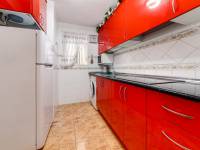 https://fotos15.apinmo.com/1142/8031615/11-13.jpg