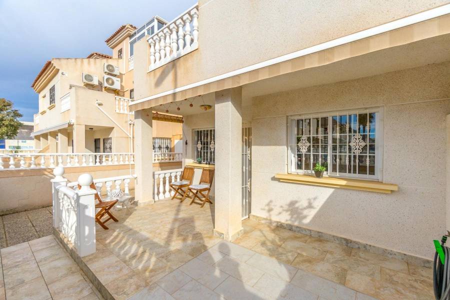 Sale - Terraced house - Torretas - Torrevieja