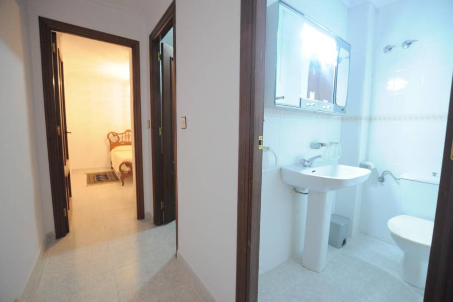 Sale - Flat - Centro - Torrevieja