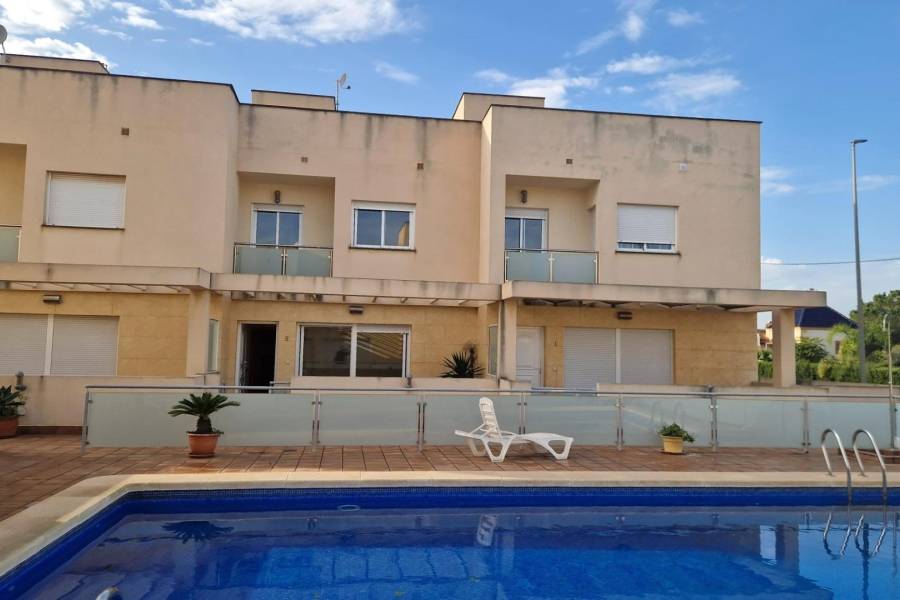 Venta - Casa Tipo Dúplex - La herrada - Los Montesinos