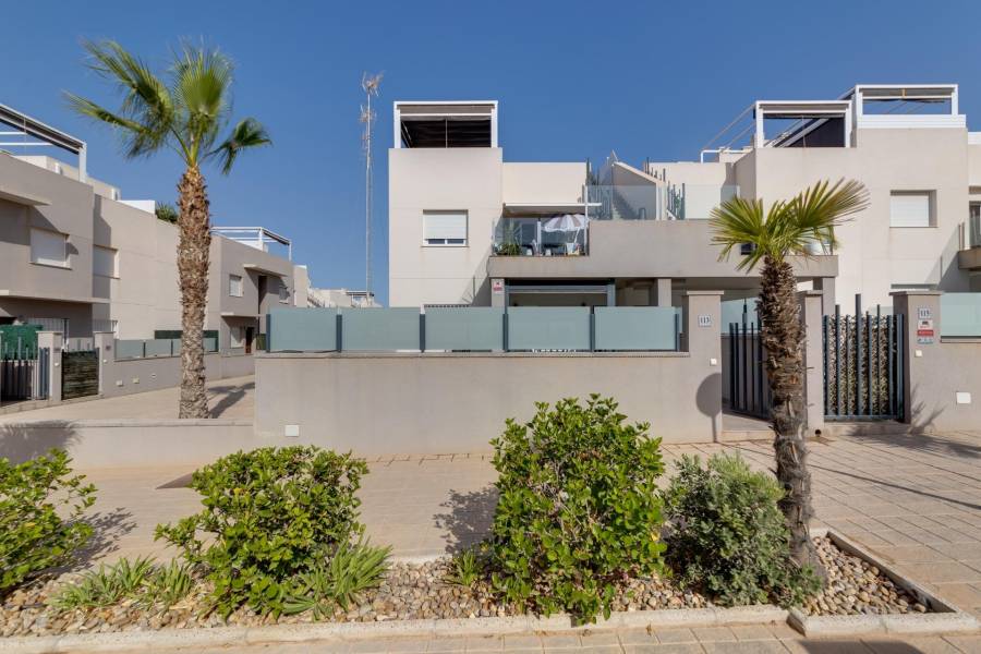 Sale - Bungalow - Sector 25 - Torrevieja