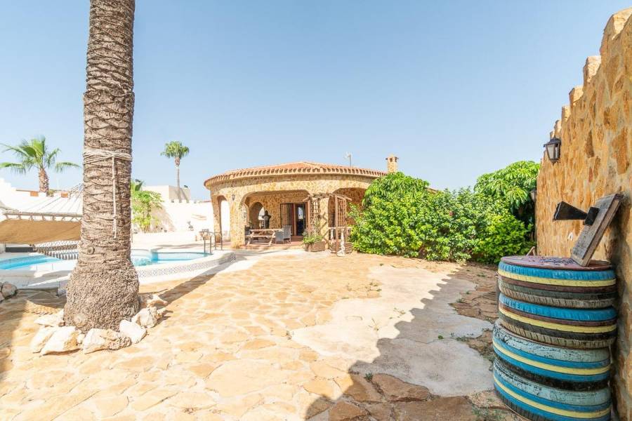 Vente - Maison individuelle - Los Balcones - Orihuela Costa