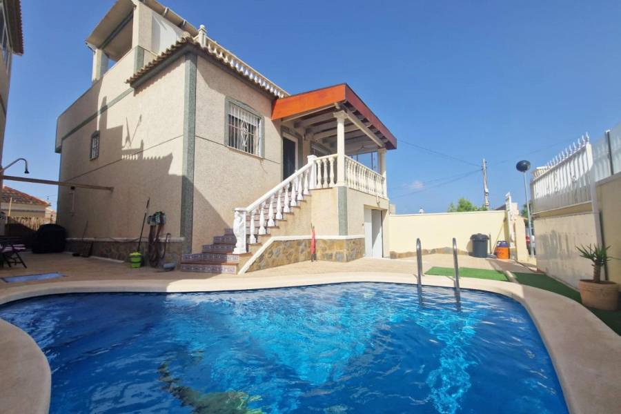 Sale - Single family house - El galán - San Miguel de Salinas