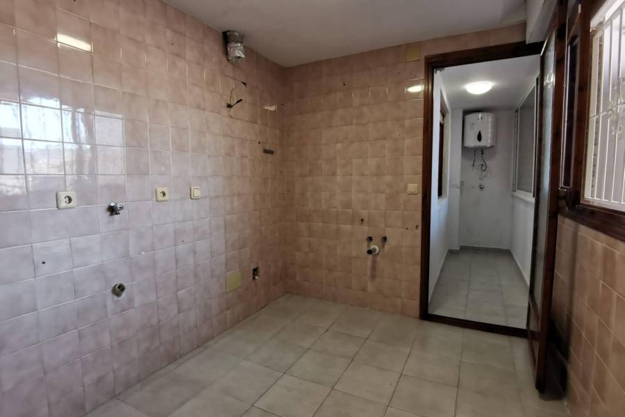 Venta - Apartamento - Estacion de autobuses - Torrevieja