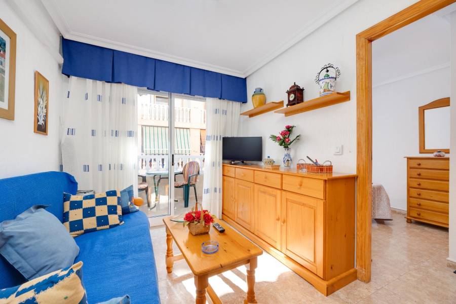 Sale - Apartment - Playa de los locos - Torrevieja