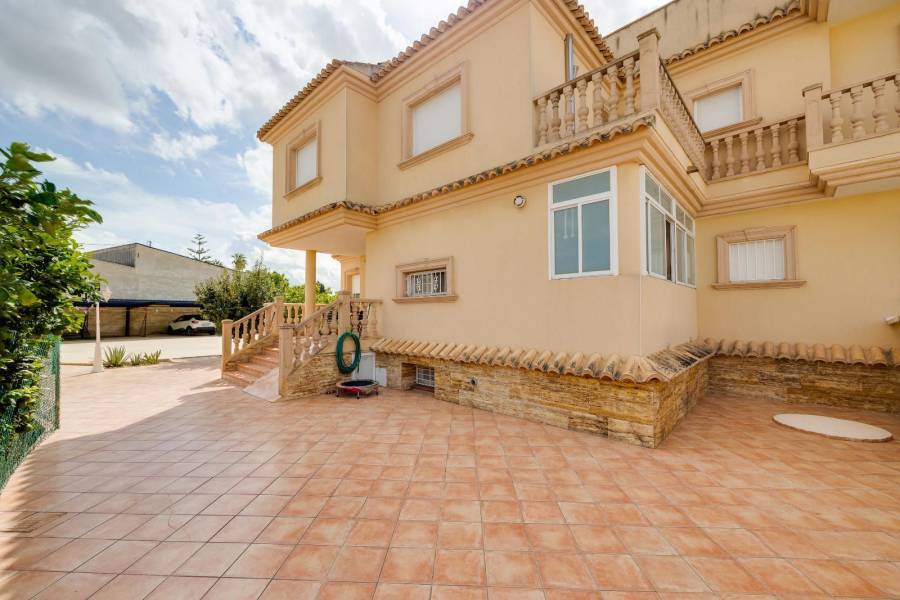 Sale - Luxury Villa - Desamparados-Hurchillo-Torremendo - Orihuela