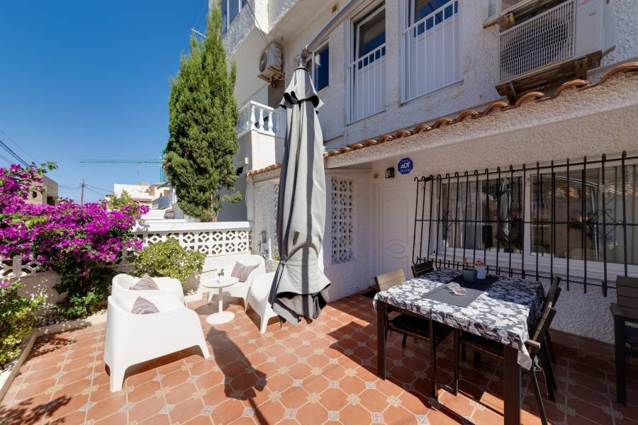 Venta - Casa Tipo Dúplex - Calas blanca - Torrevieja