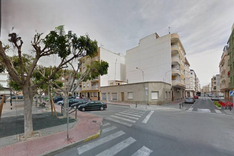 Sale - House - Pueblo - Guardamar del Segura