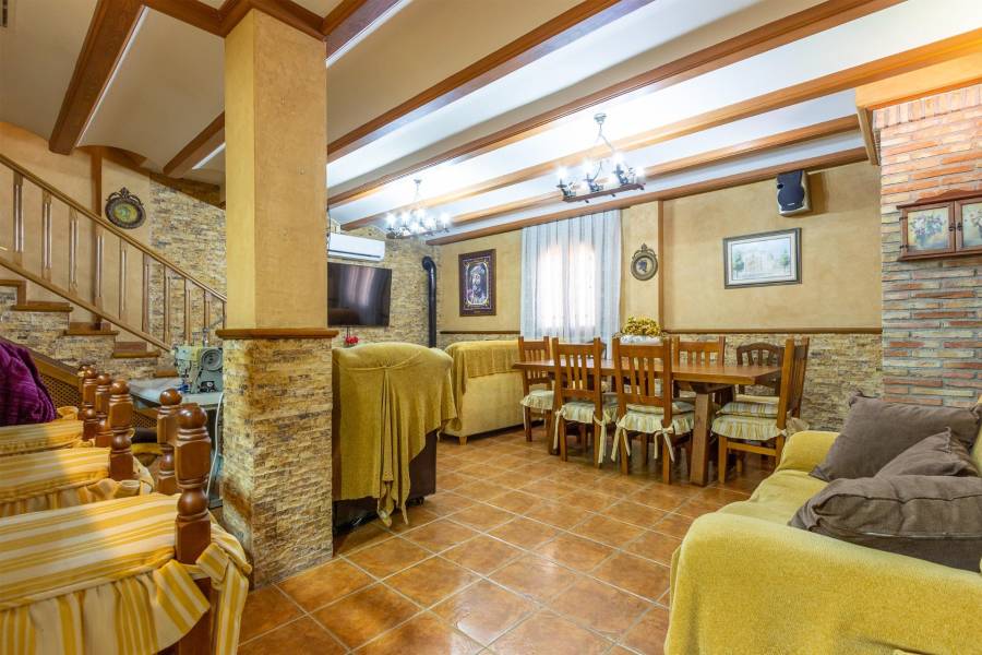 Sale - House - El Escorratel - Orihuela