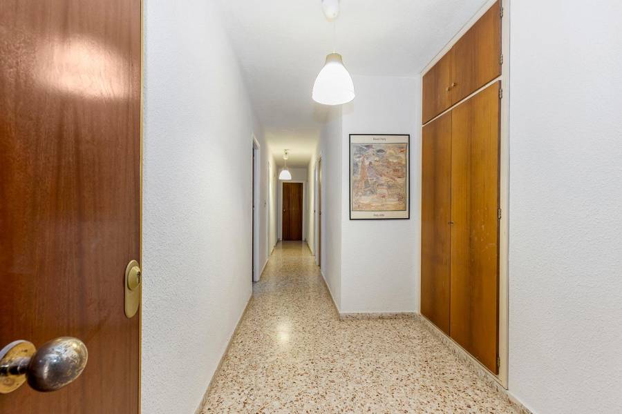 Venta - Apartamento - Playa de los locos - Torrevieja