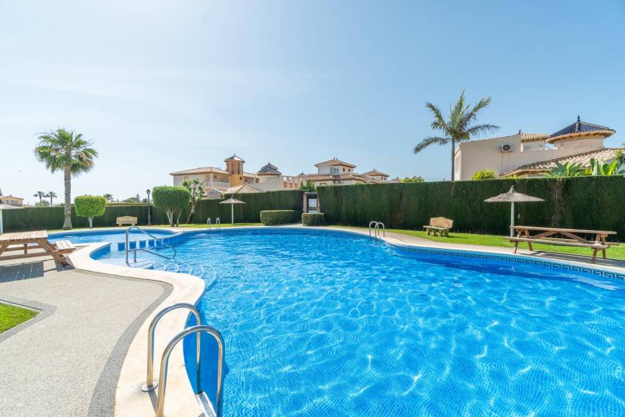 Sale - Apartment - Lomas de Cabo Roig - Orihuela Costa