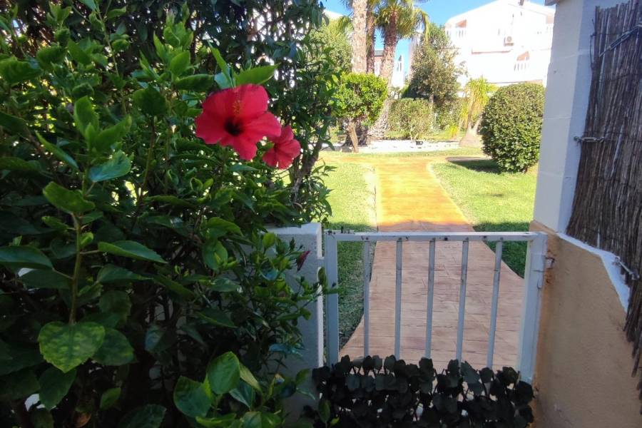 Sale - House - El moncayo - Guardamar del Segura