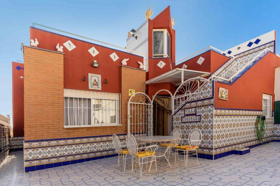 Terraced house - Sale - Los Altos - Orihuela Costa