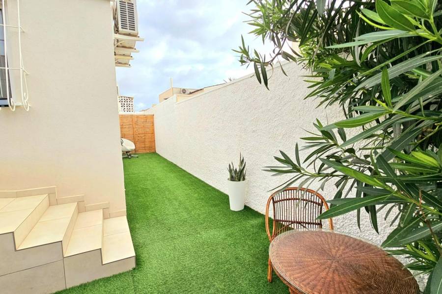 Sale - Terraced house - Parque las naciones - Torrevieja