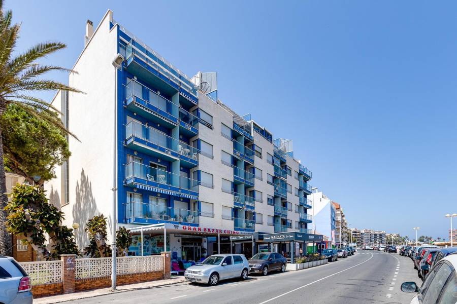 Venta - Apartamento - Playa de los locos - Torrevieja