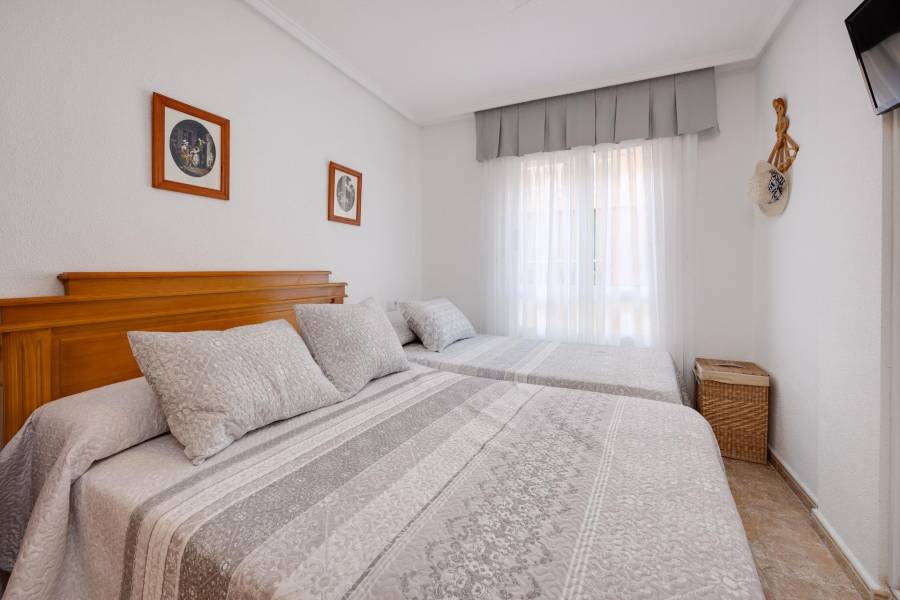 Venta - Apartamento - Playa de los locos - Torrevieja