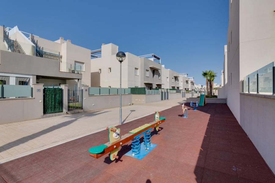 Sale - Bungalow - Sector 25 - Torrevieja