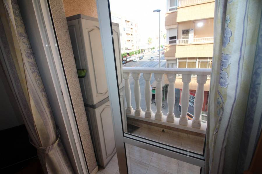 Sale - Flat - Centro - Torrevieja