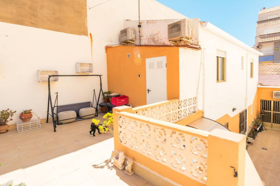 Sale - House - Centro - Torrevieja