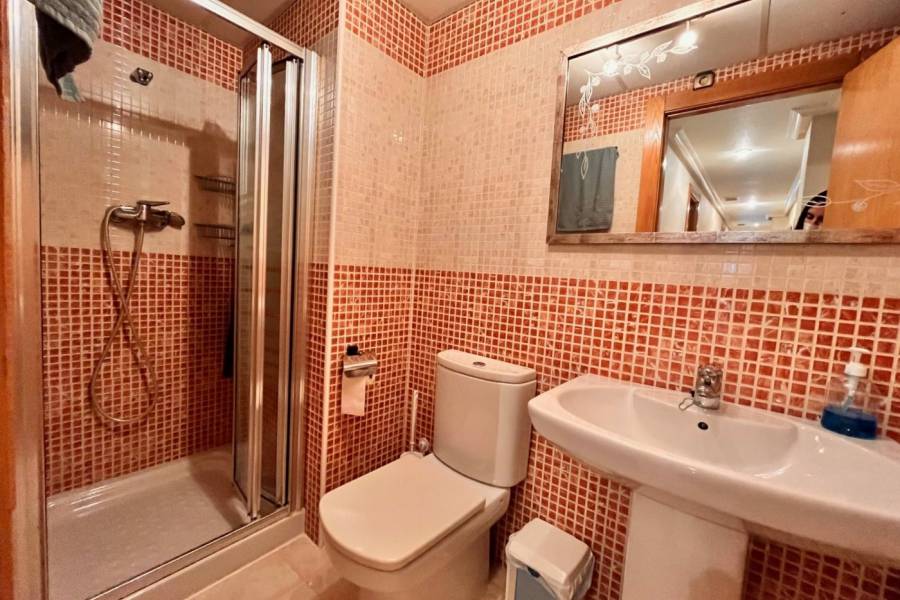 Sale - Flat - Centro - Torrevieja