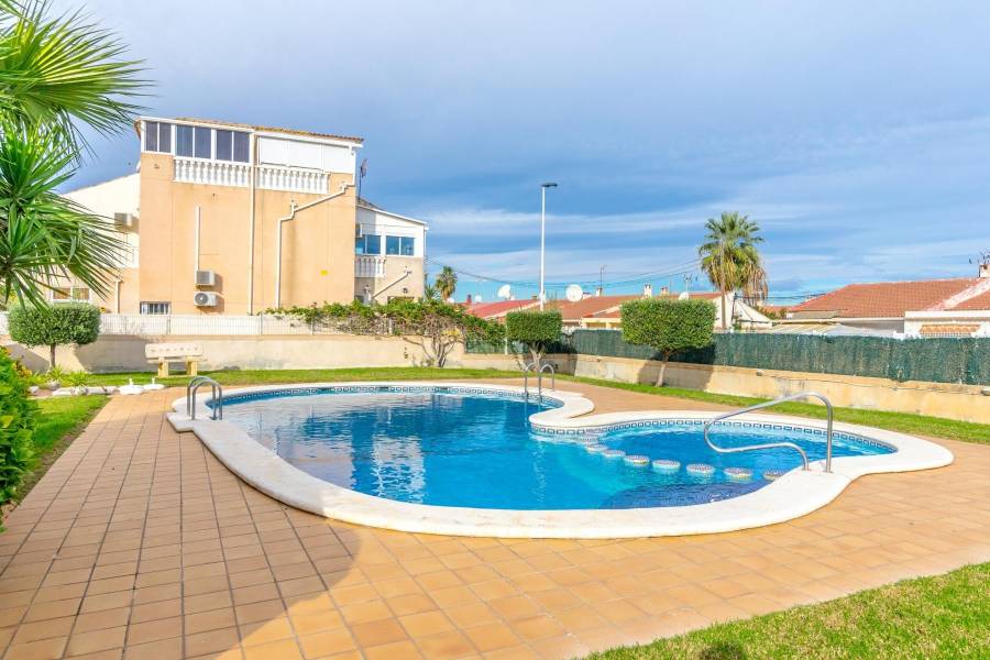 Sale - Terraced house - Torretas - Torrevieja