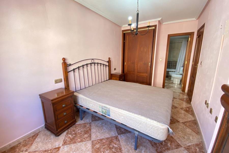 Sale - Apartment - Centro - Torrevieja