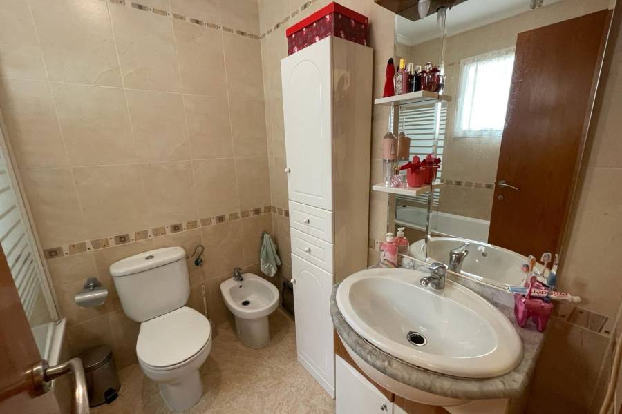 Sale - Terraced house - Sector 25 - Torrevieja