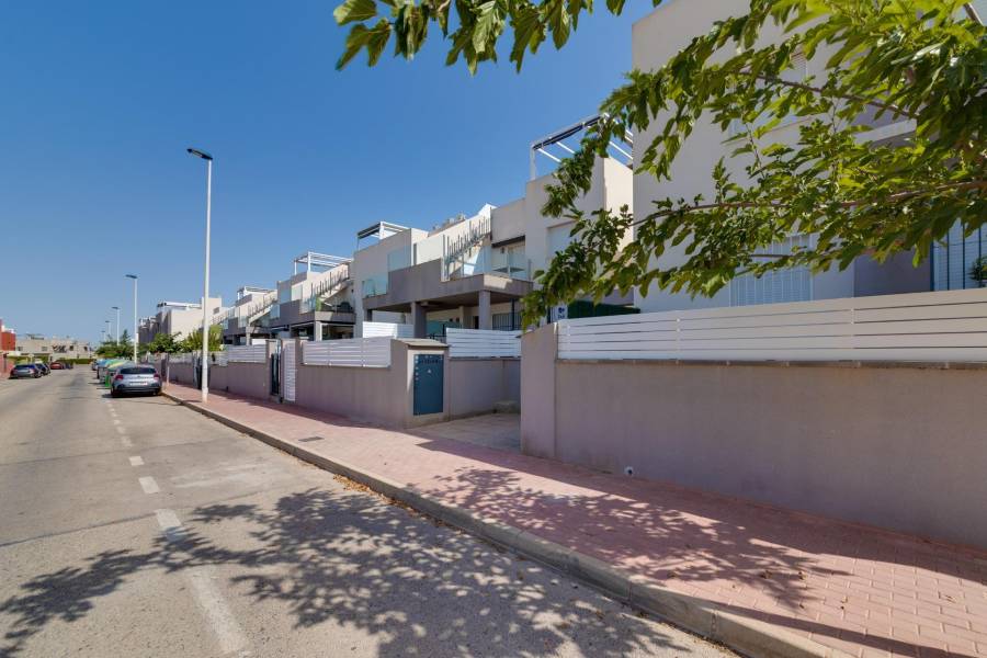 Sale - Bungalow - Sector 25 - Torrevieja