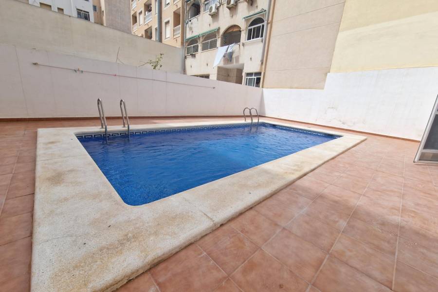 Sale - Apartment - Centro - Torrevieja