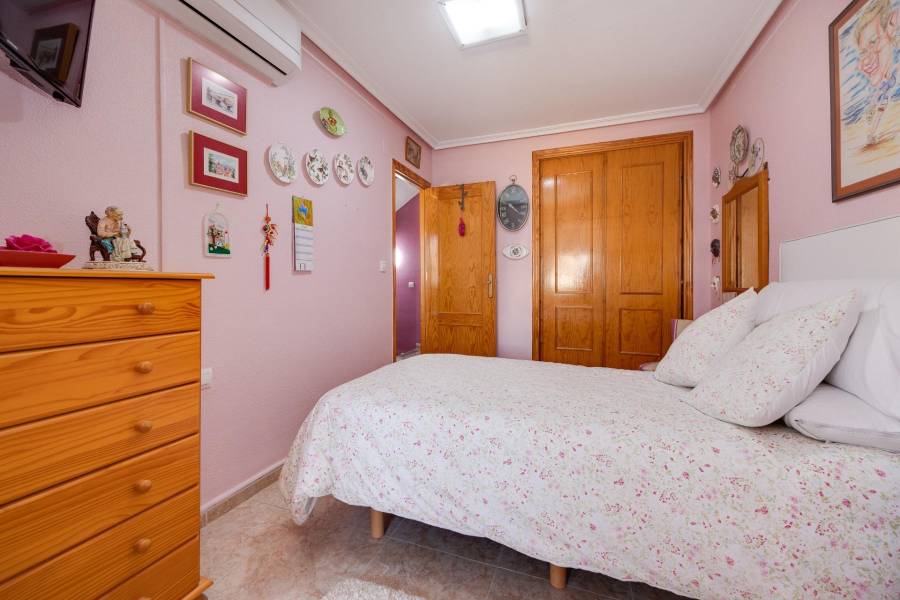 Sale - Terraced house - Aguas nuevas 2 - Torrevieja