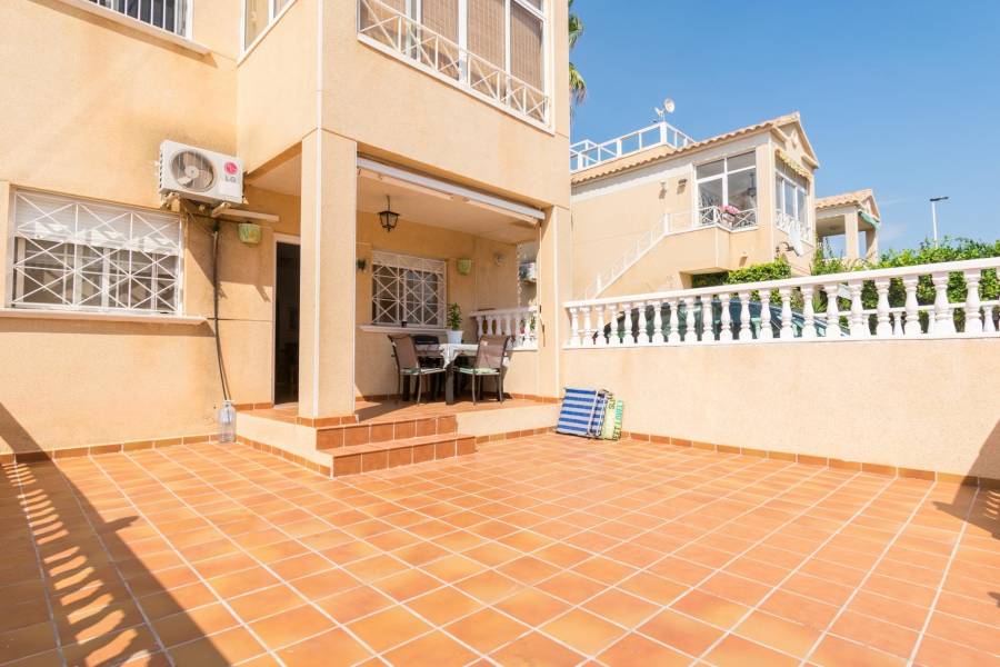 Vente - Bungalow Étage Bas - Torretas - Torrevieja