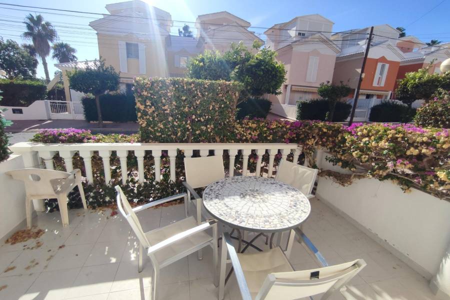 Sale - House - El moncayo - Guardamar del Segura