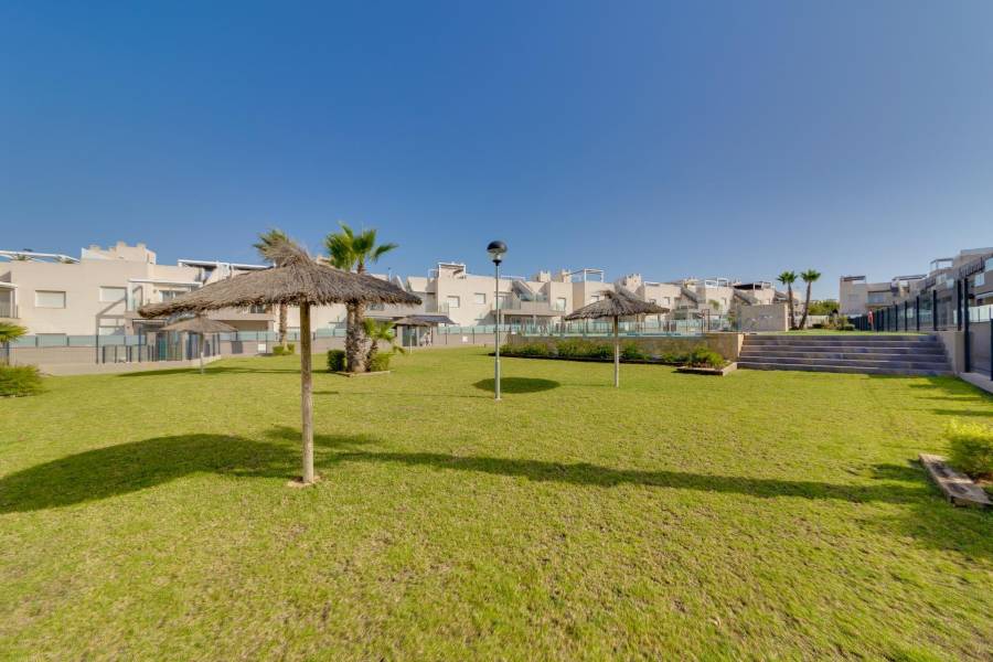 Sale - Bungalow - Sector 25 - Torrevieja