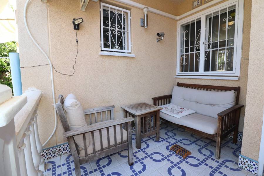 Venta - Bungalow Planta Baja - Aguas nuevas 1 - Torrevieja