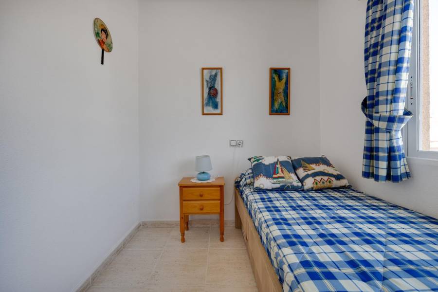 Vente - Bungalow Étage Haut - Aguas nuevas 1 - Torrevieja