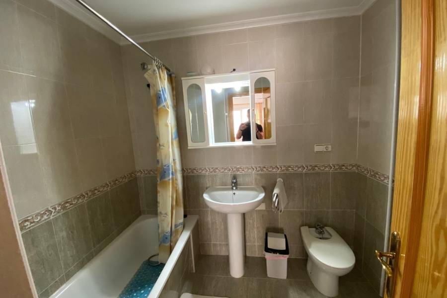 Sale - Flat - Centro - Torrevieja