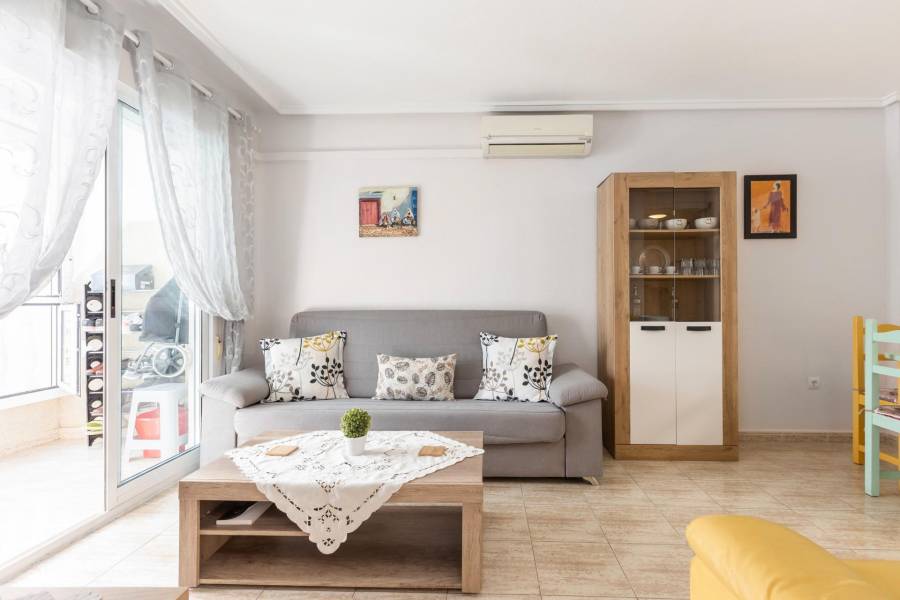 Venta - Apartamento - Estacion de autobuses - Torrevieja