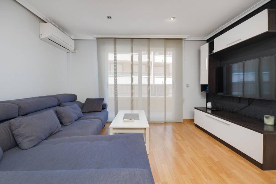 Sale - Apartment - Playa de los locos - Torrevieja