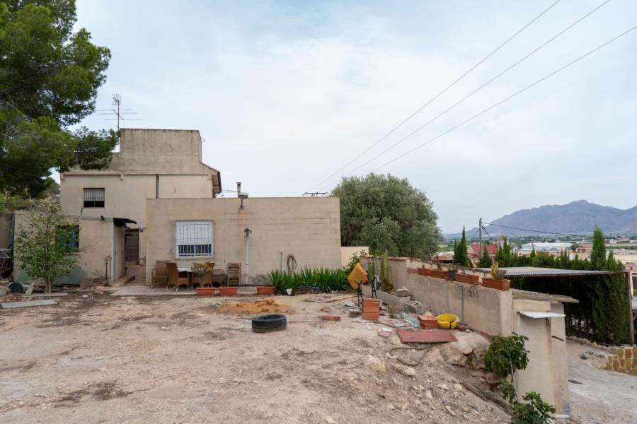 Venta - Casa con terreno - Arneva - Orihuela